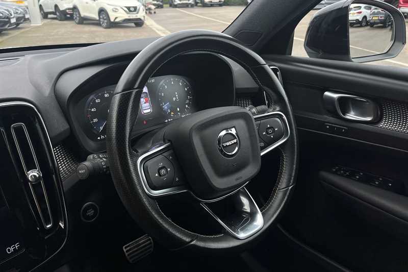 Used Volvo XC40 2020 for sale - 77232490: Photo 41