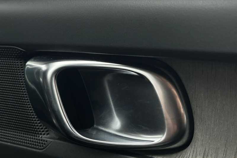 Used Volvo XC40 2020 for sale - 77600685: Photo 23