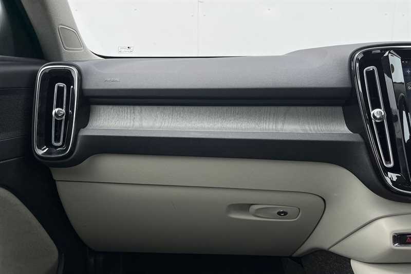 Used Volvo XC40 2020 for sale - 77600685: Photo 35