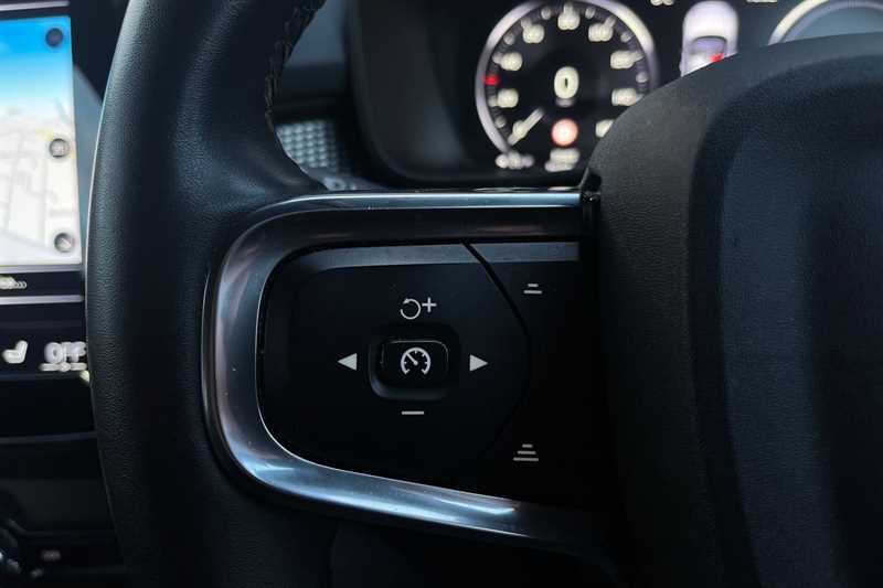 Used Volvo XC40 2021 for sale - 77397573: Photo 16