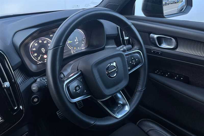 Used Volvo XC40 2021 for sale - 77397573: Photo 41