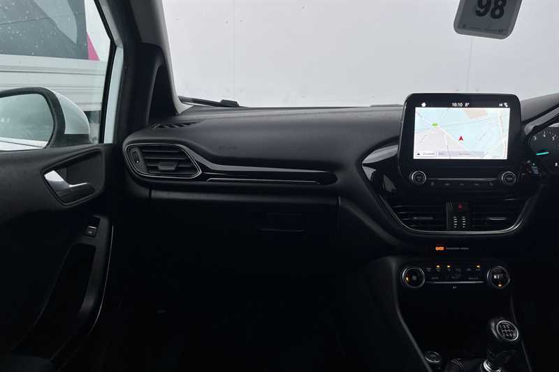 Used Ford Fiesta 2018 for sale - 77576601: Photo 40