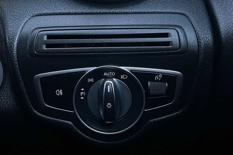 Used Mercedes-Benz GLC 2020 for sale - 77244763: Photo 24