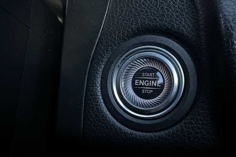 Used Mercedes-Benz GLC 2020 for sale - 77244763: Photo 25