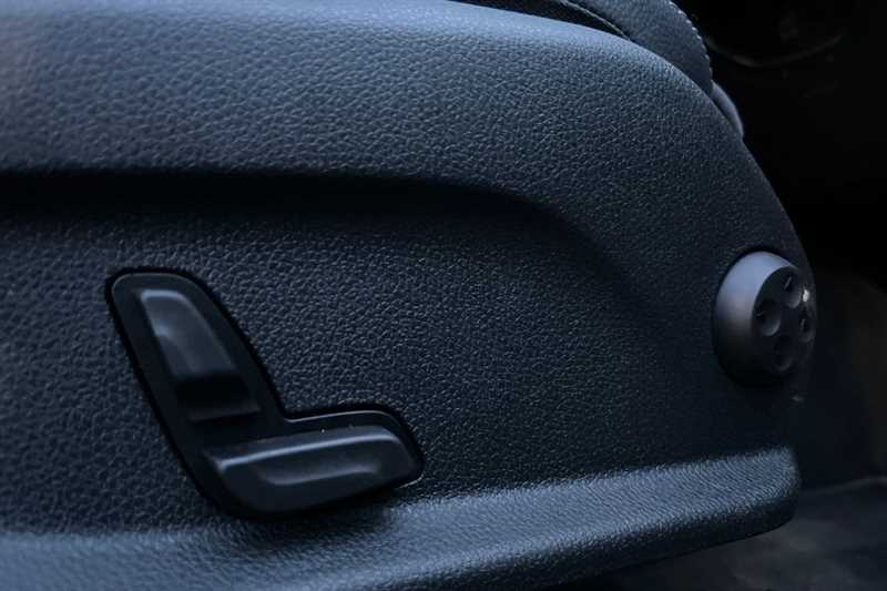 Used Mercedes-Benz GLC 2020 for sale - 77244763: Photo 35