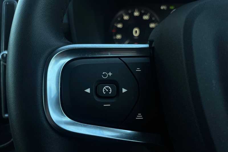 Used Volvo XC40 2020 for sale - 77122809: Photo 16