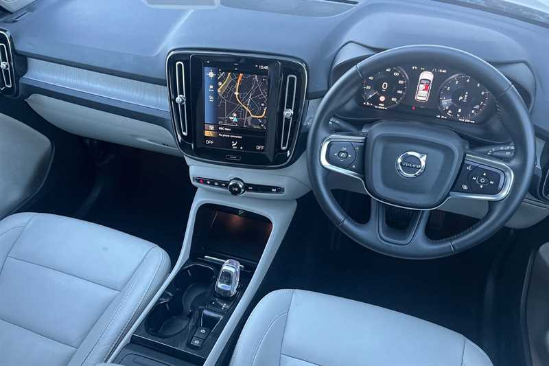 Used Volvo XC40 2020 for sale - 77122809: Photo 37