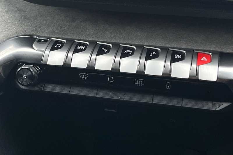 Used Peugeot 3008 2022 for sale - 76155315: Photo 12