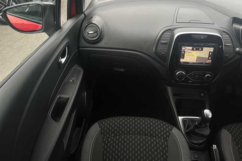 Used Renault Captur 2017 for sale - 76140559: Photo 40