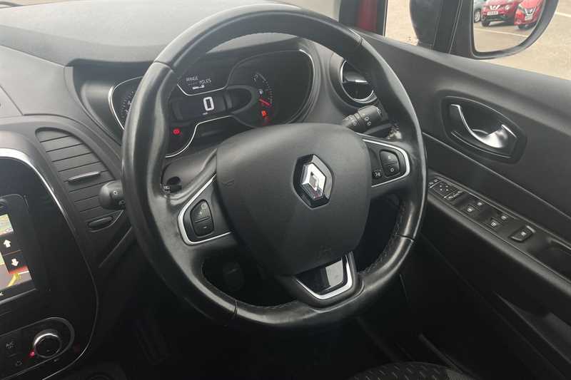 Used Renault Captur 2017 for sale - 76140559: Photo 41