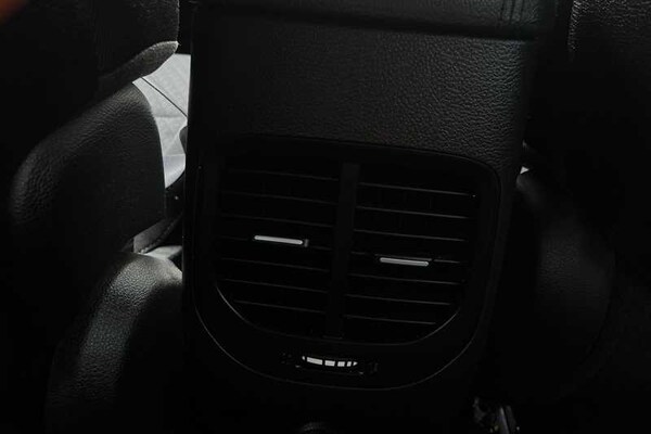 Used Kia Carens 2017 for sale - 76328471: Photo 33