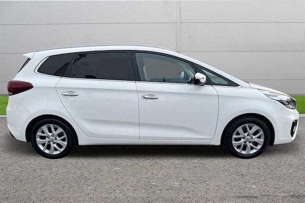 Used Kia Carens 2017 for sale - 76328471: Photo 3