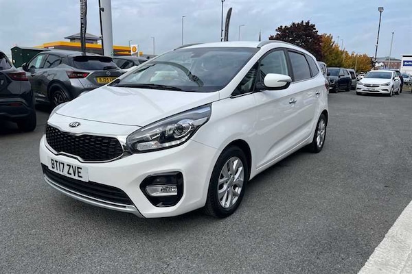Used Kia Carens 2017 for sale - 76328471: Photo 43