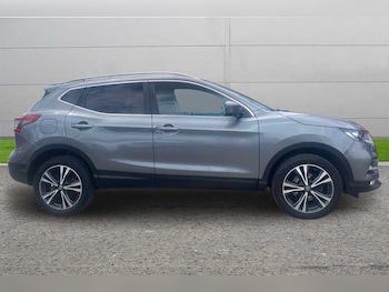 Used Nissan Qashqai 2017 for sale - 79147262: Photo