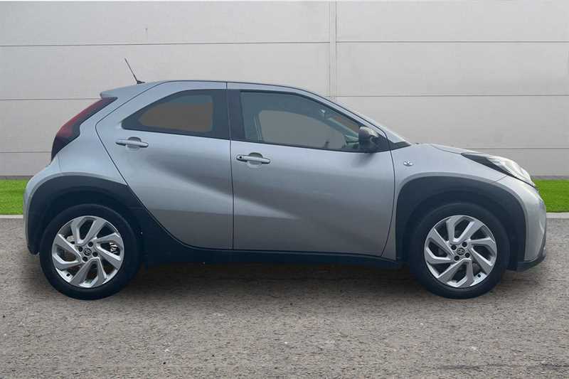 Used Toyota Aygo X 2022 for sale - 76217416: Photo 2