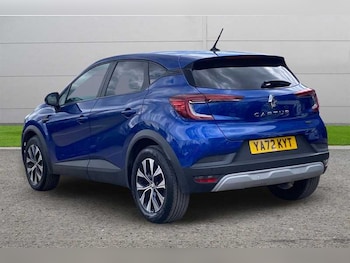 Used Renault Captur 2023 for sale - 78786306: Photo