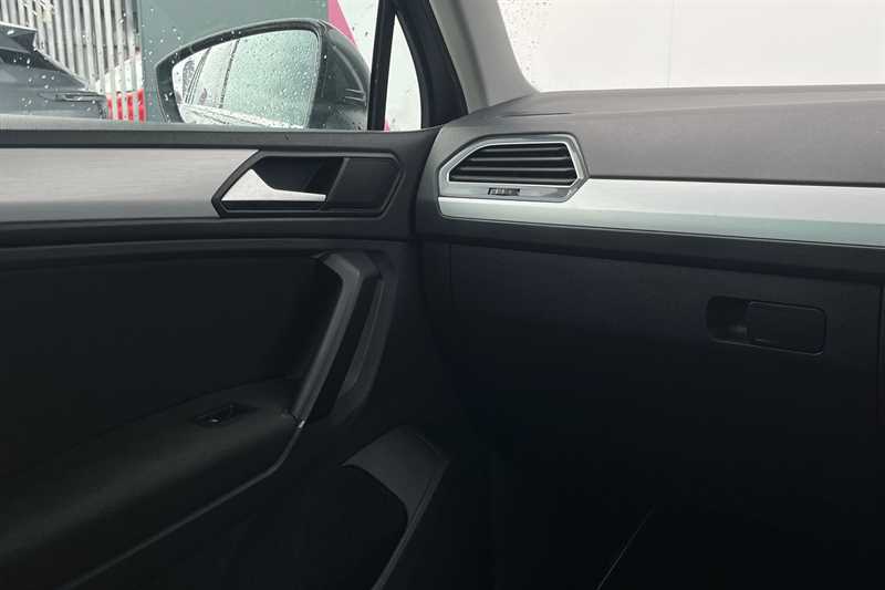 Used Volkswagen Tiguan 2019 for sale - 77660665: Photo 36