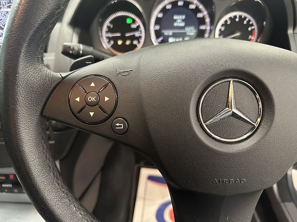 Used Mercedes-Benz C-Class 2010 for sale - 75619221: Photo 21