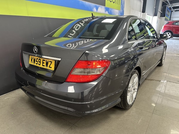 Used Mercedes-Benz C-Class 2010 for sale - 75619221: Photo 5