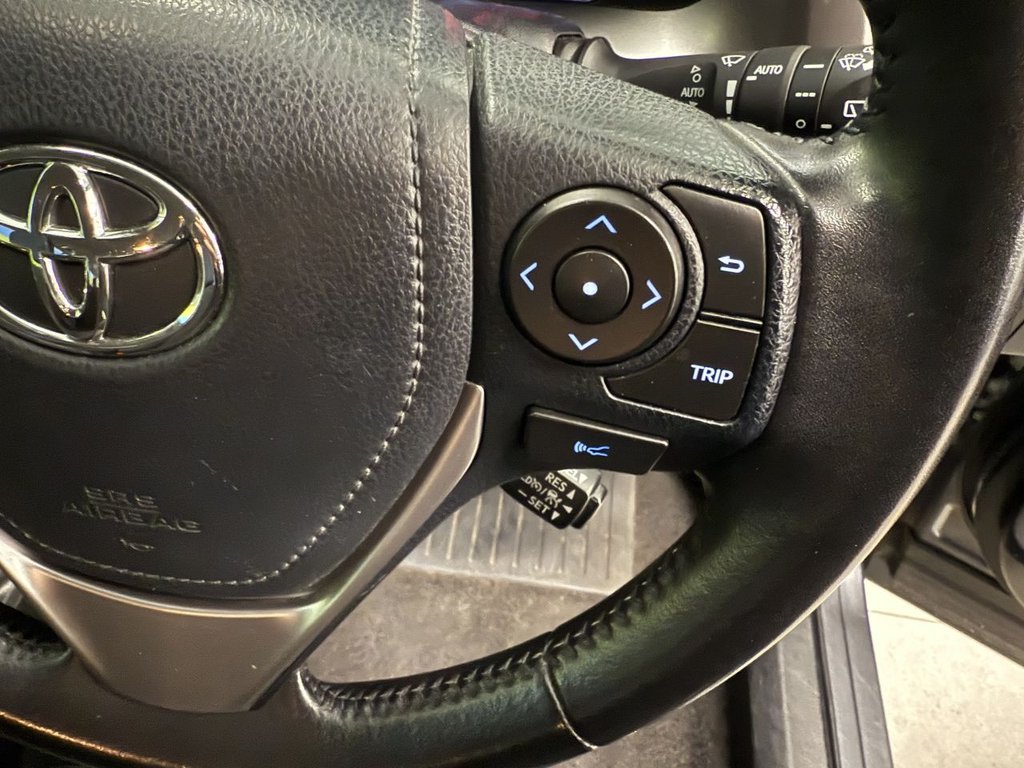 Used Toyota RAV4 2016 for sale - 75923436: Photo 22