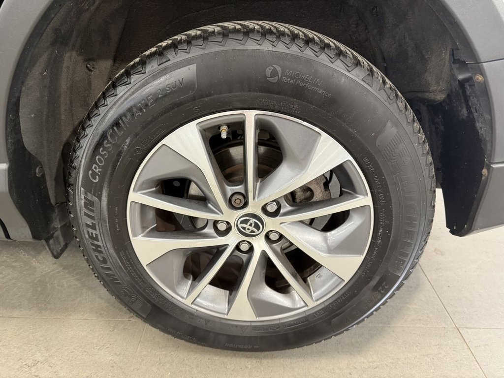 Used Toyota RAV4 2016 for sale - 75923436: Photo 42