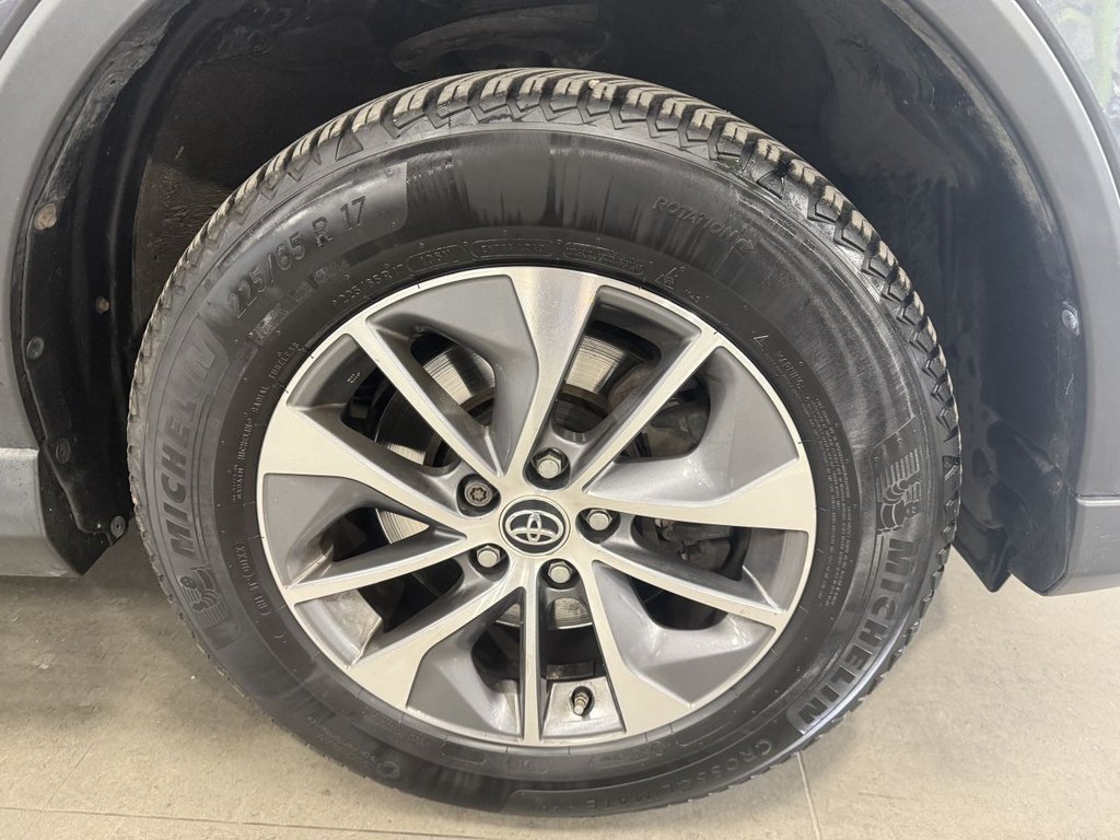 Used Toyota RAV4 2016 for sale - 75923436: Photo 43