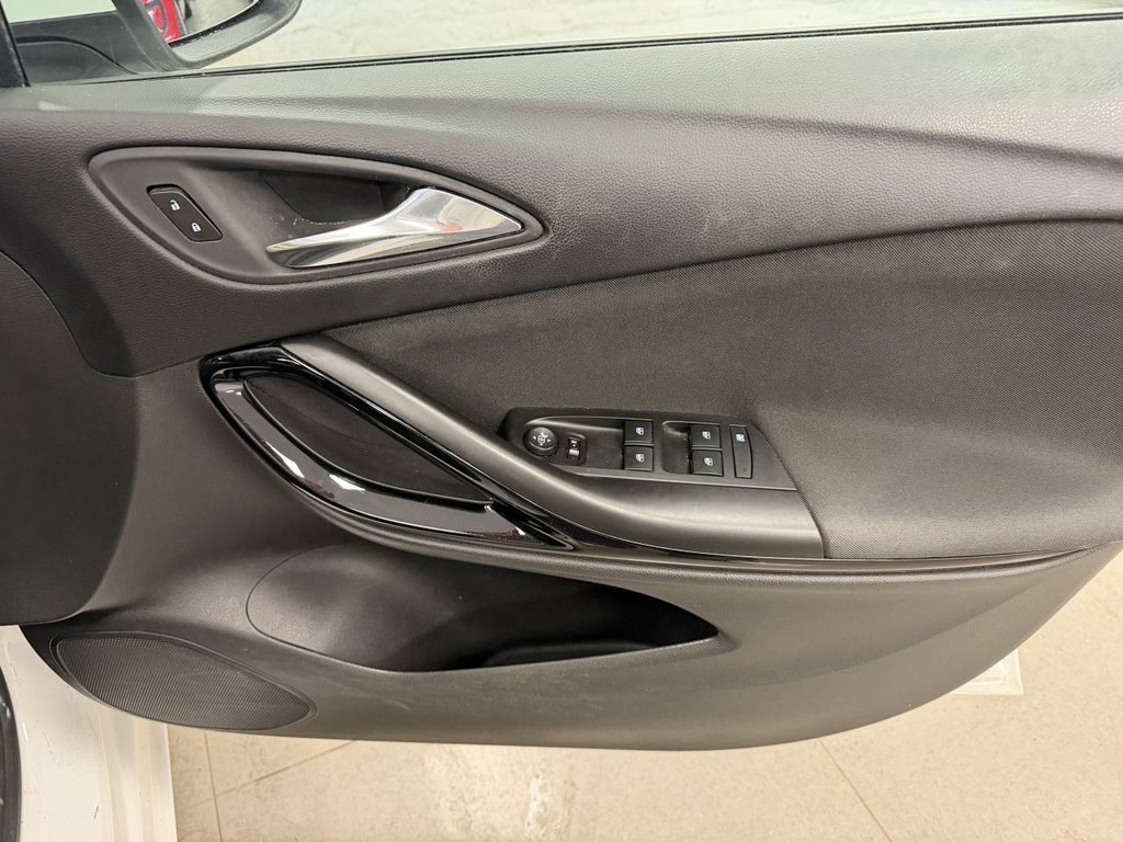 Used Vauxhall Astra 2016 for sale - 78082867: Photo 14