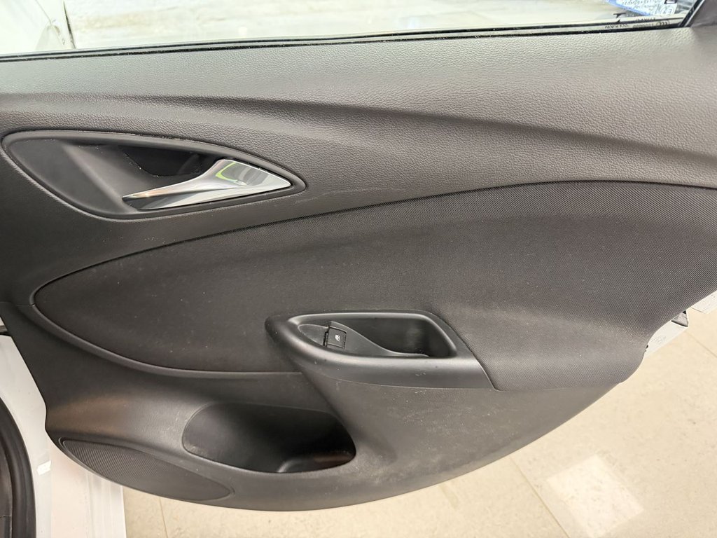 Used Vauxhall Astra 2016 for sale - 78082867: Photo 34