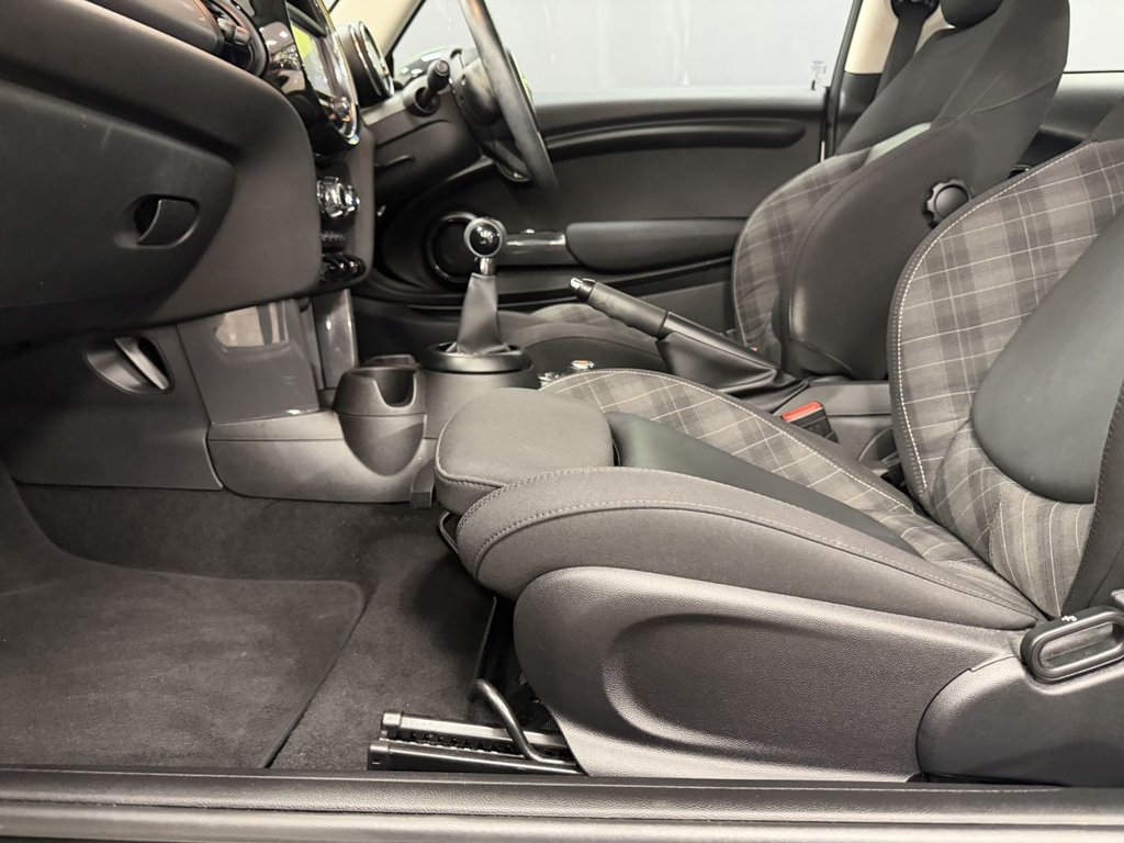 Used MINI Hatch 2016 for sale - 78124052: Photo 34