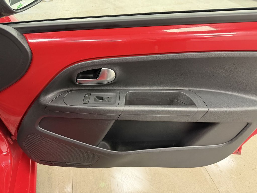 Used Volkswagen up! 2014 for sale - 77891096: Photo 13