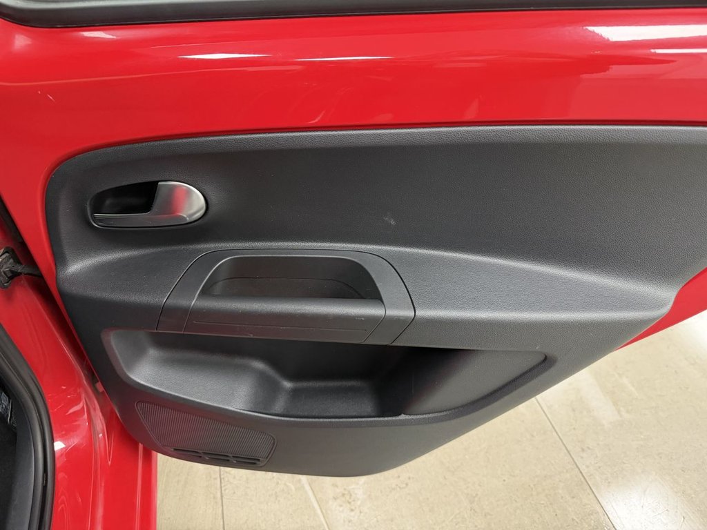 Used Volkswagen up! 2014 for sale - 77891096: Photo 28