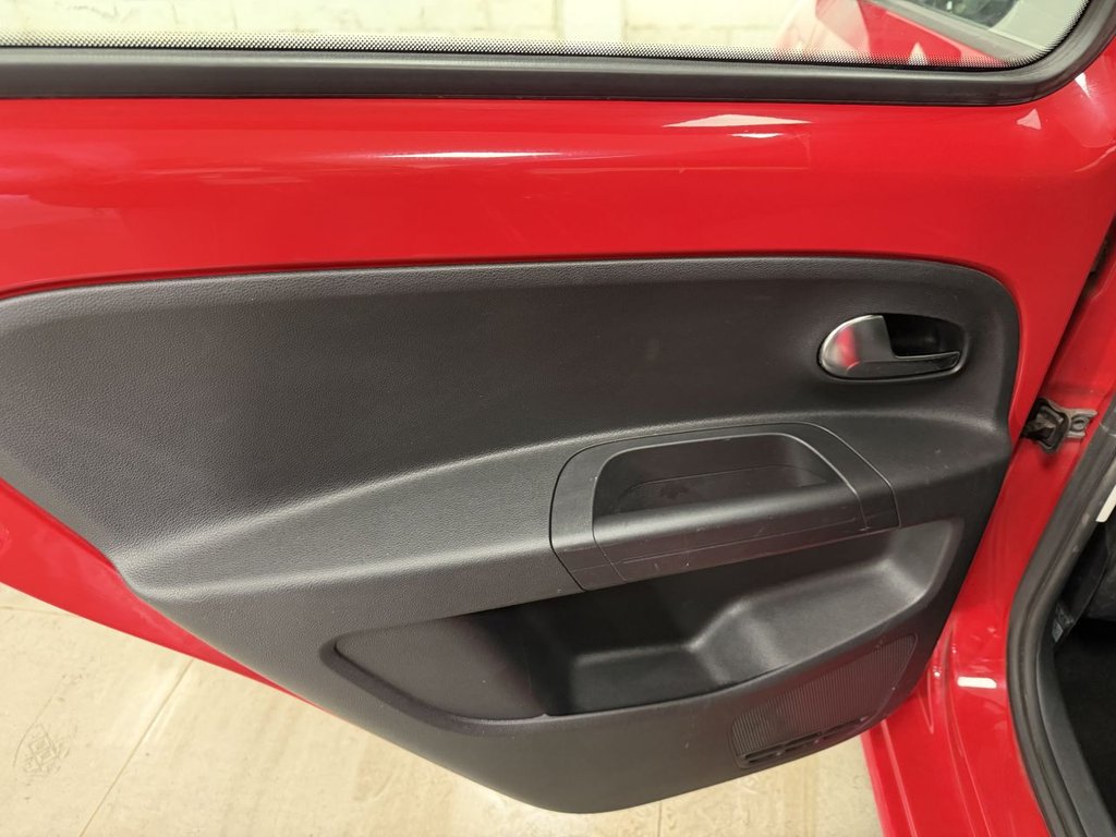 Used Volkswagen up! 2014 for sale - 77891096: Photo 31