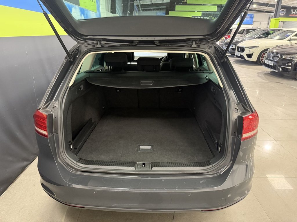 Used Volkswagen Passat 2015 for sale - 76106076: Photo 12
