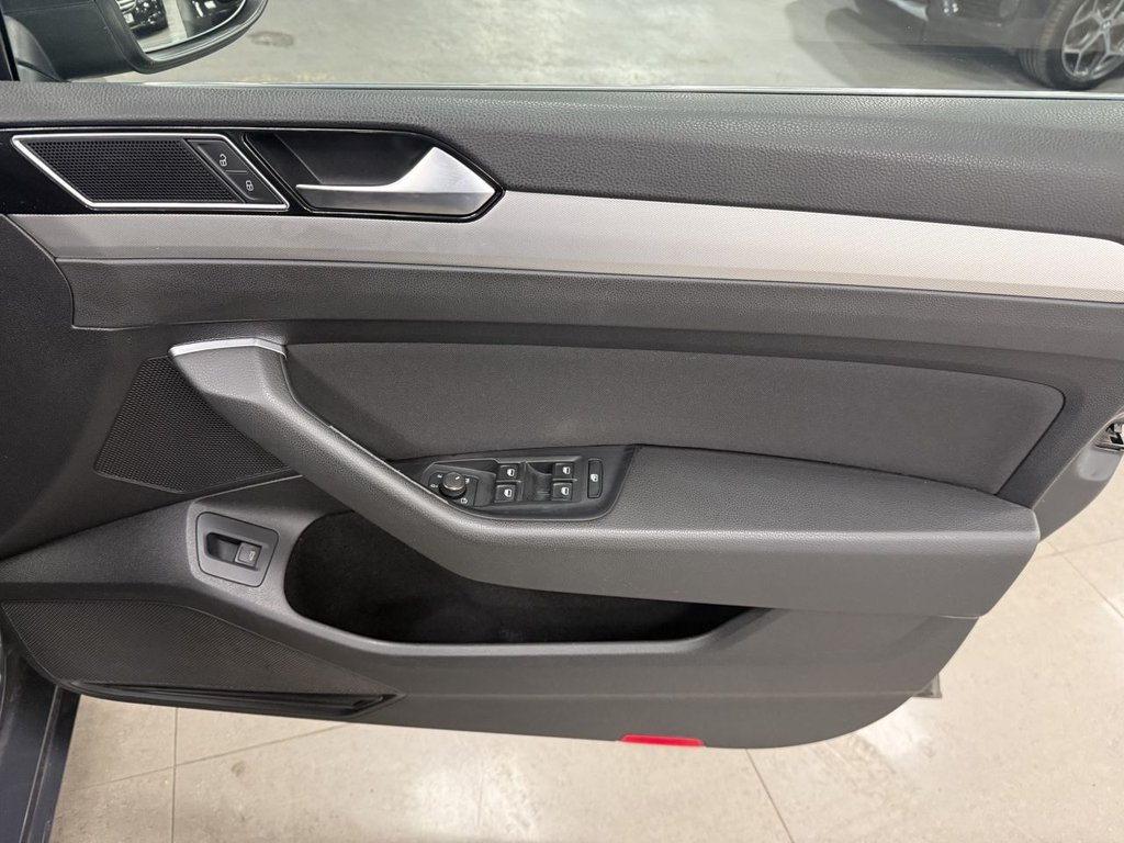 Used Volkswagen Passat 2015 for sale - 76106076: Photo 13