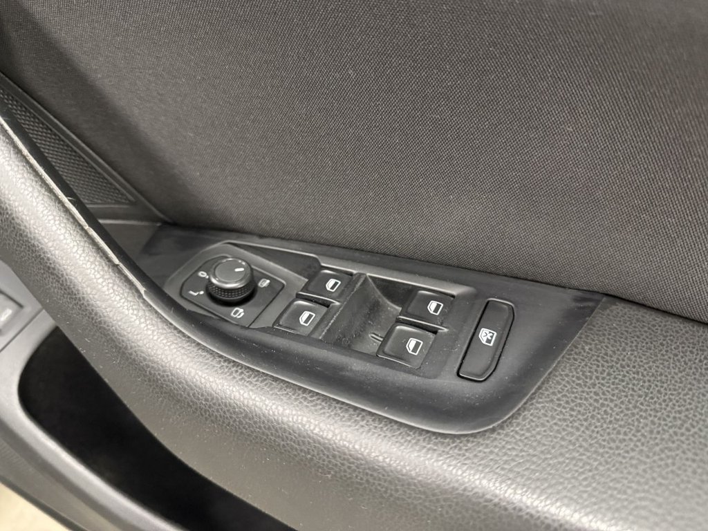 Used Volkswagen Passat 2015 for sale - 76106076: Photo 14