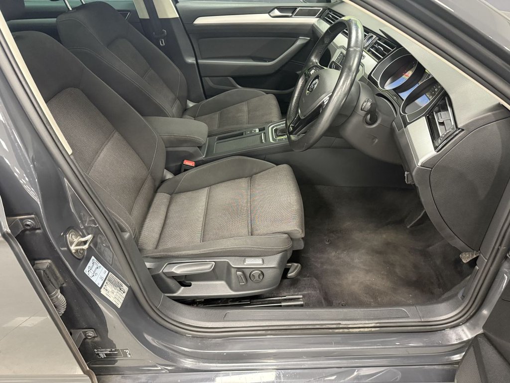 Used Volkswagen Passat 2015 for sale - 76106076: Photo 18