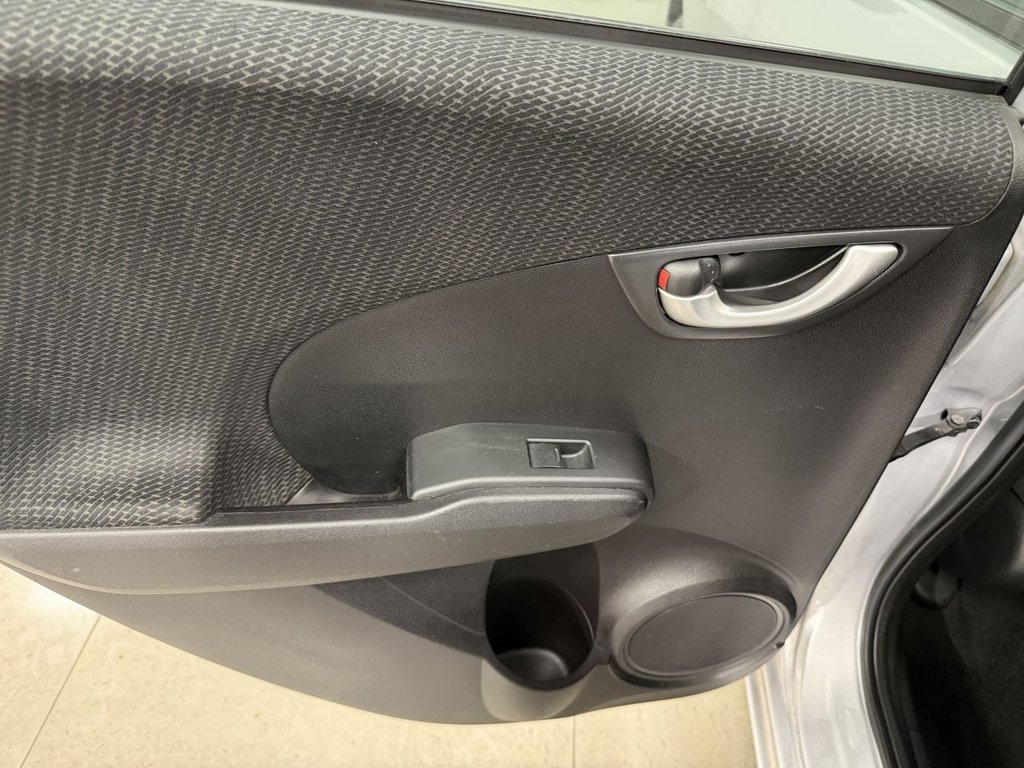 Used Honda Jazz 2014 for sale - 77356210: Photo 31