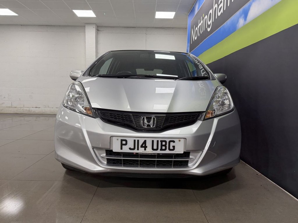Used Honda Jazz 2014 for sale - 77356210: Photo 4