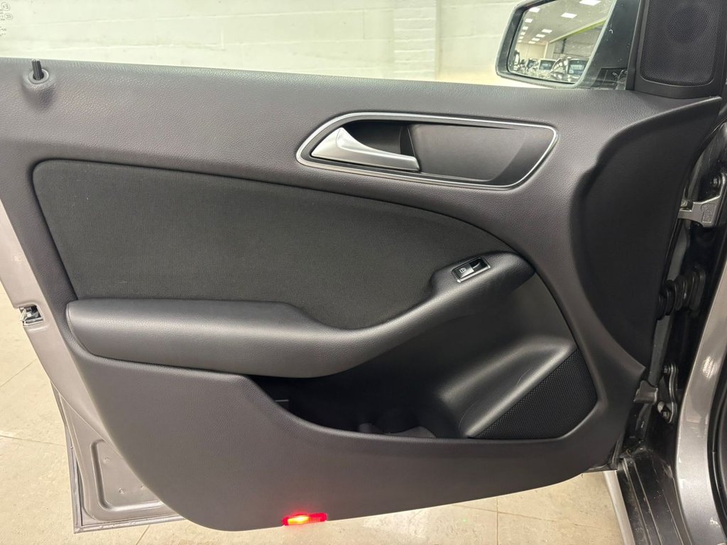 Used Mercedes-Benz B Class 2013 for sale - 77477583: Photo 32