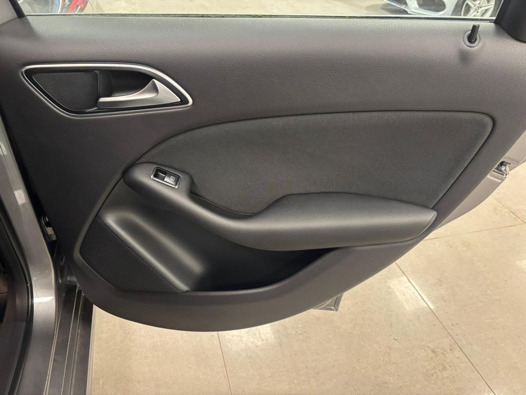 Used Mercedes-Benz B Class 2013 for sale - 77477583: Photo 40