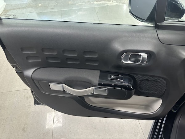 Used Citroen C3 2018 for sale - 75642450: Photo 33