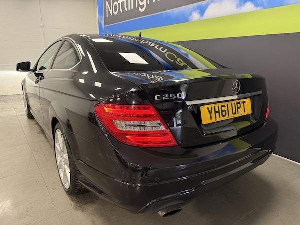 Used Mercedes-Benz C-Class 2011 for sale - 76223309: Photo 10