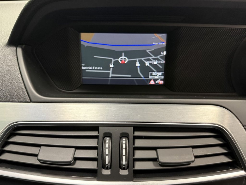 Used Mercedes-Benz C Class 2011 for sale - 76223309: Photo 23