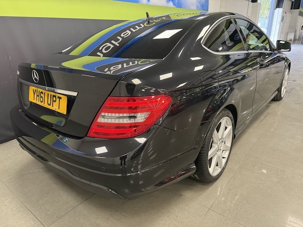 Used Mercedes-Benz C-Class 2011 for sale - 76223309: Photo 6