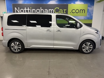 Used Peugeot Traveller 2018 for sale - 79370762: Photo