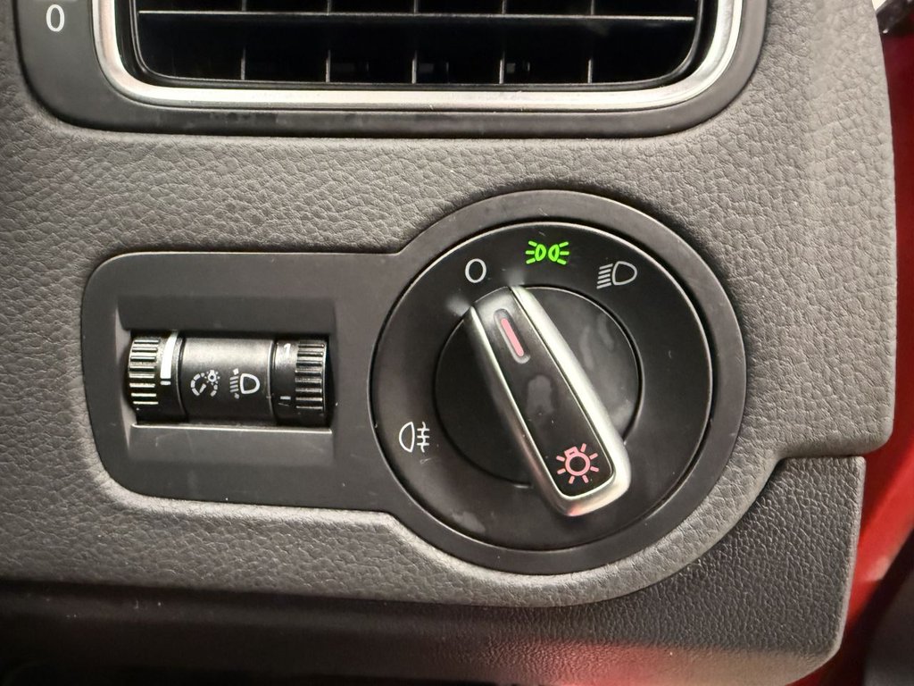 Used Volkswagen Polo 2010 for sale - 77593732: Photo 21