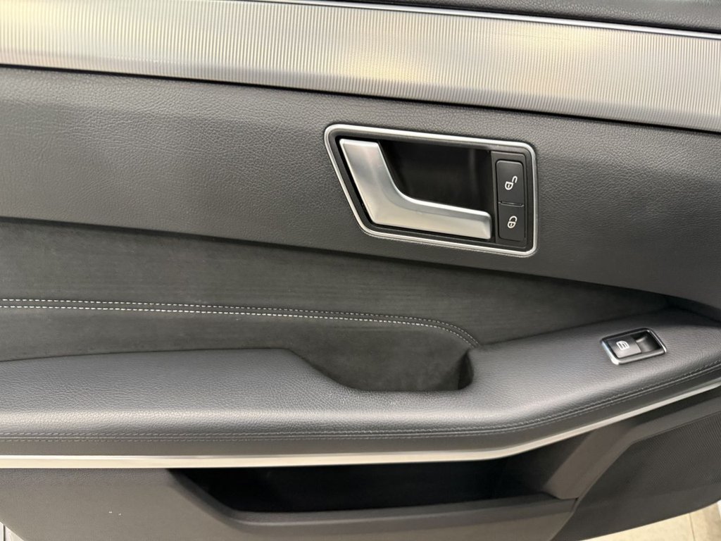 Used Mercedes-Benz E Class 2014 for sale - 76570098: Photo 32