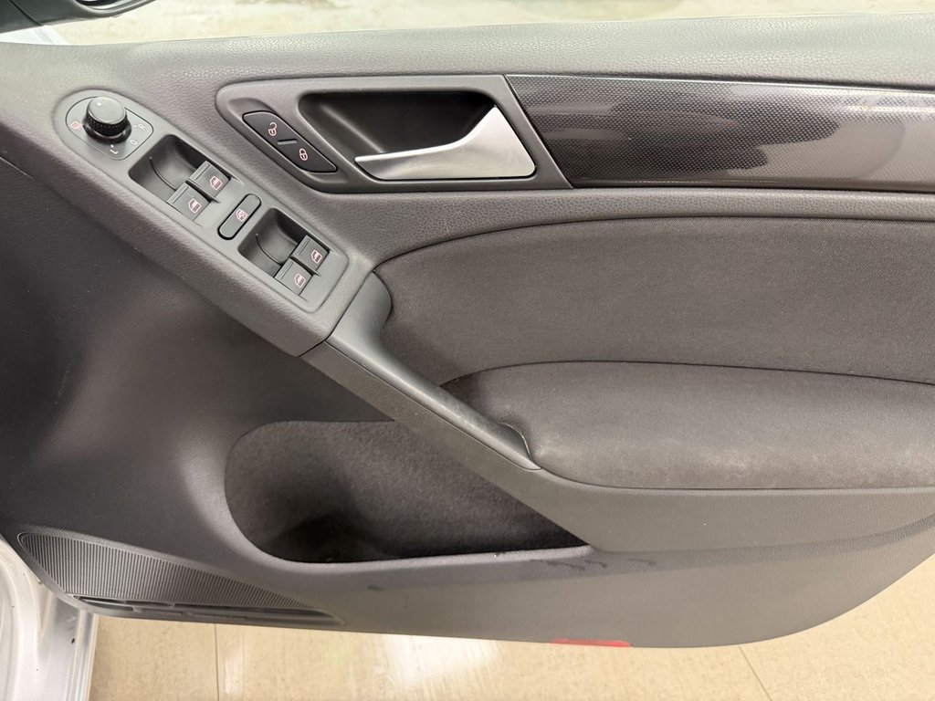 Used Volkswagen Golf 2011 for sale - 77890872: Photo 14