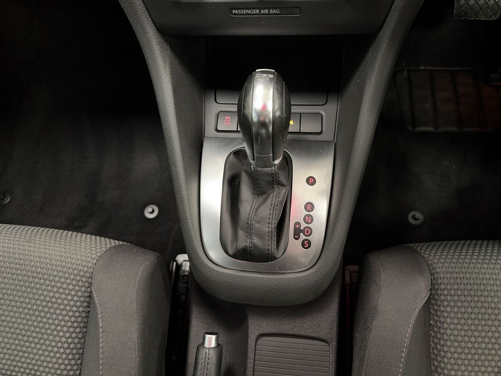 Used Volkswagen Golf 2011 for sale - 77890872: Photo 23