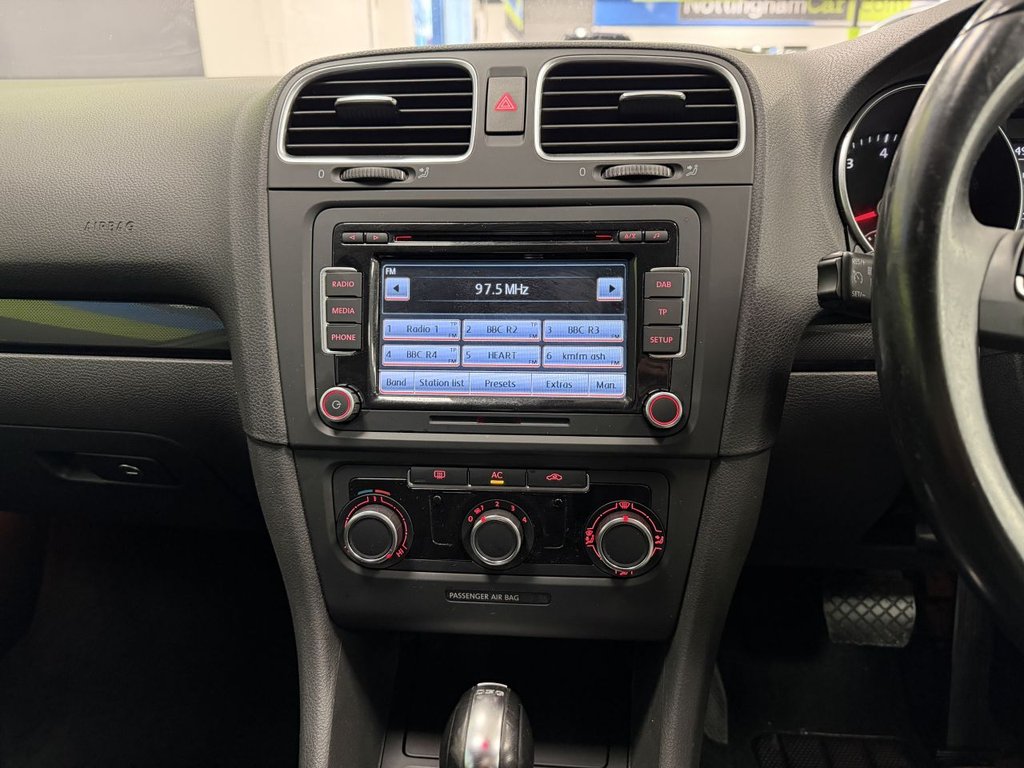 Used Volkswagen Golf 2011 for sale - 77890872: Photo 24